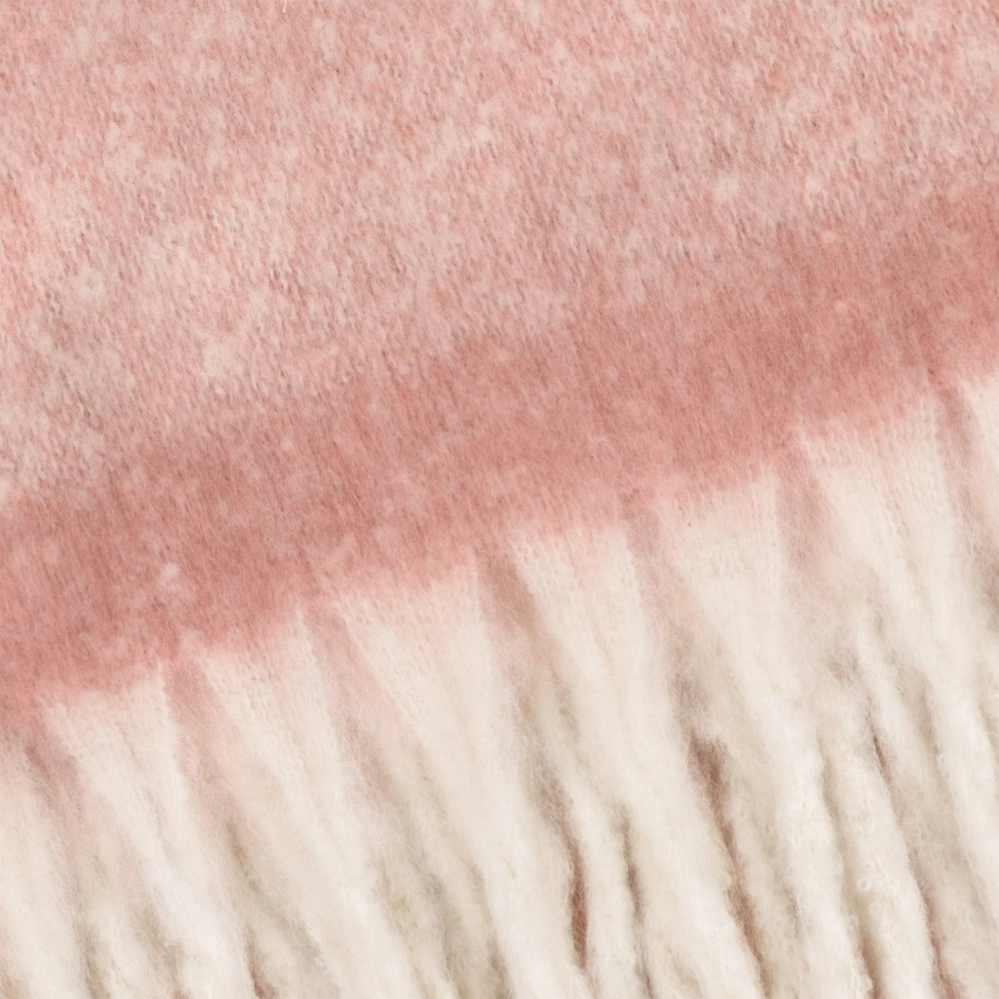Cozy - Pink Throw 140x180cm - Image 5
